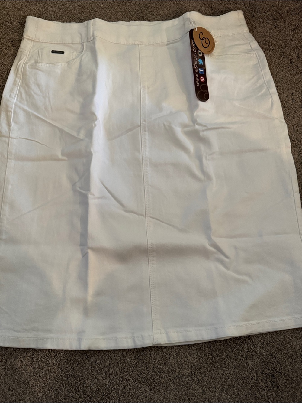 Women’s White Esteez Straight Skirt size 14